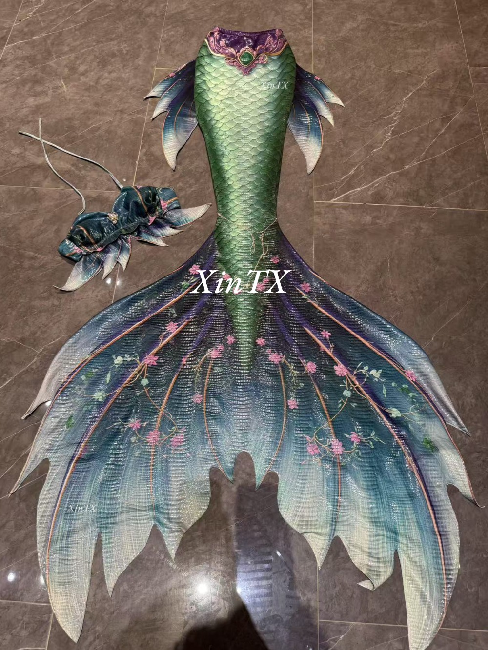 man woman mermaid tail hot sta - đánh giá và giá Aquarium Fish In